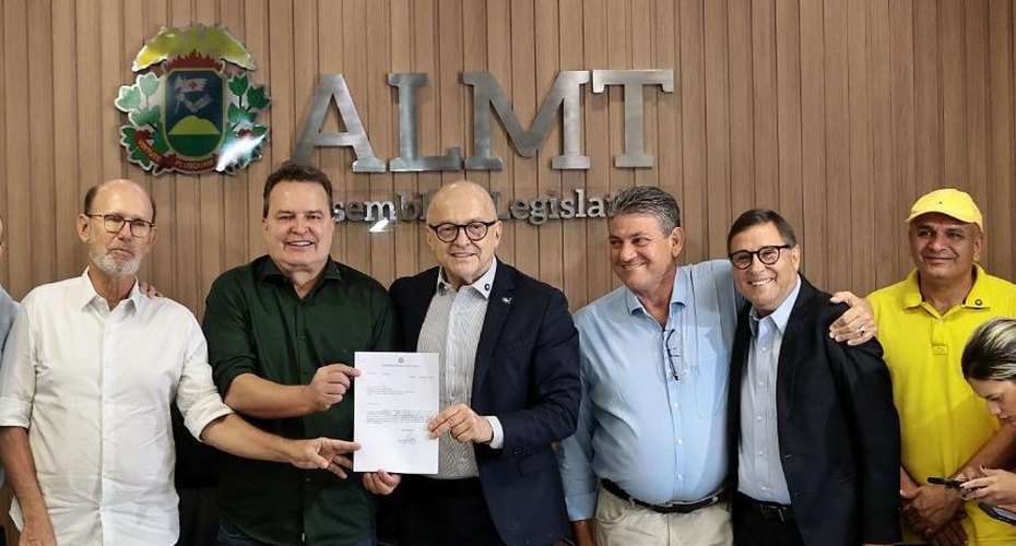 Governador entrega projeto de lei para diminuir custo do diesel e congelar Fethab até 2026