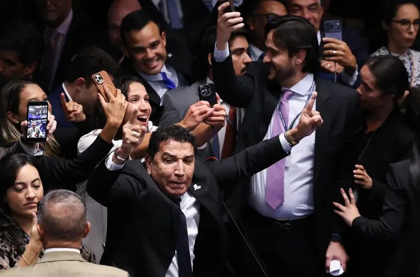 Oposição celebra rejeição de Messias para ministro do STF