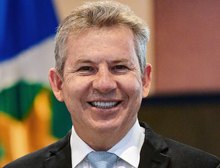 Mauro dispara a 54,9%, enquanto Medeiros encosta em Janaína e acirra briga pela 2ª vaga ao Senado em MT