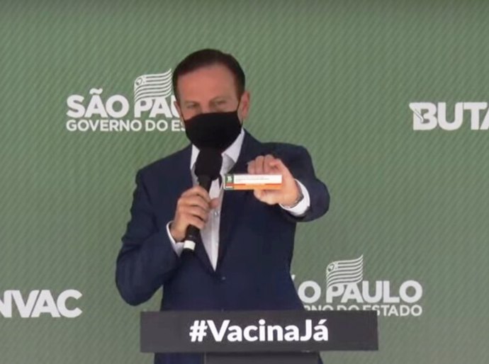 Butantan cria vacina brasileira contra covid-19 e pede autorização da Anvisa para testes
