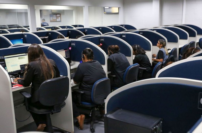 No WhatsApp, Disque 100 vai receber denúncia de ataque a escolas