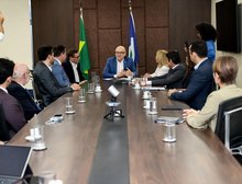 Governo de MT, MP e AMM firmam parceria para utilização de máquinas apreendidas em desmatamentos ilegais