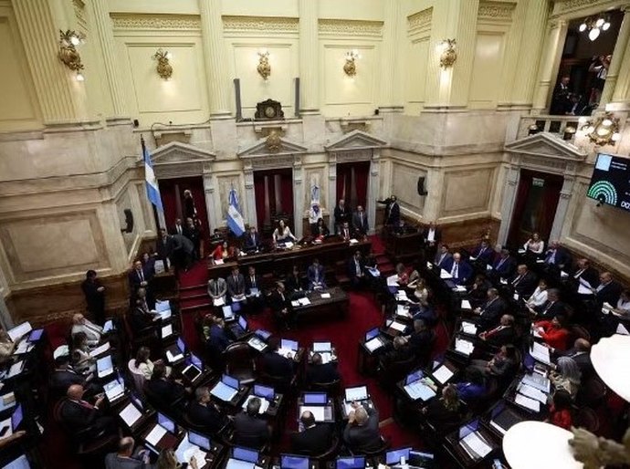 Senado argentino rejeita ‘decretaço’ de Milei