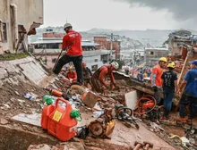 'Vi pessoas presas dentro de casa pedindo por socorro': os relatos de moradores das cidadas arrasadas pela chuva em Minas Gerais