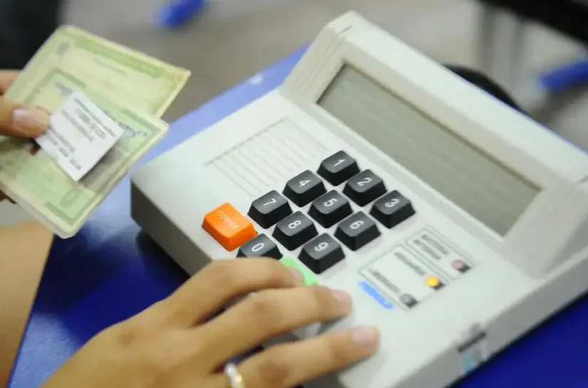 Eleitorado brasileiro cresce 1,4% na comparação com 2022 e chega a 158,7 milhões, diz TSE