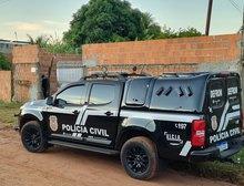 Polícia Civil cumpre 20 ordens judiciais em operação contra o tráfico doméstico em Cáceres, MT