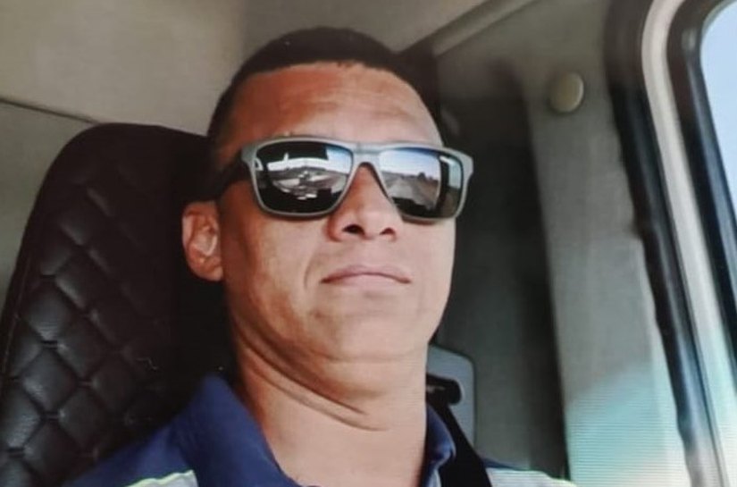 Não aceitava o fim do relacionamento: homem invade bar da ex em Várzea Grande e promove quebra-quebra