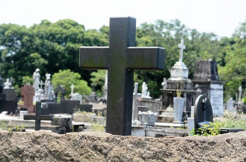 Brasil tem 1.240 mortes nas últimas 24 horas; total de óbitos chega a 331.433