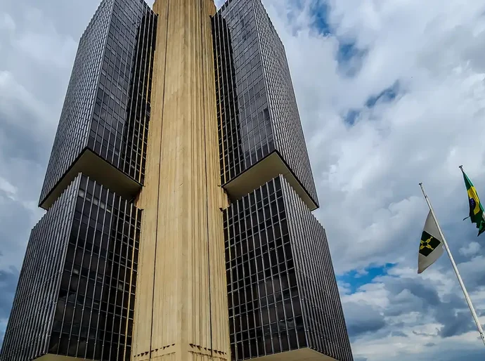 BC mantém juros básicos em 15% ao ano pela quinta vez seguida