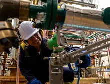 Como Colômbia se tornou uma das melhores economias de 2025 e quais desafios enfrenta?