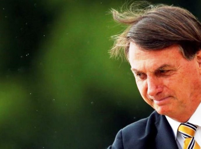 Por que Bolsonaro pode sofrer uma 'tempestade perfeita' na política e na economia em 2021