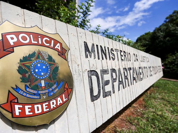 PF faz ação contra divulgação de imagens de abuso sexual de crianças
