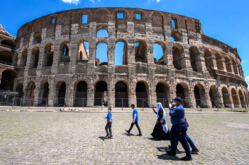 União Europeia autoriza entrada de turistas de 15 países -Brasil está fora da lista