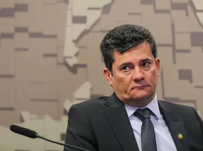 STF forma maioria para manter Moro réu em processo por calúnia a Gilmar