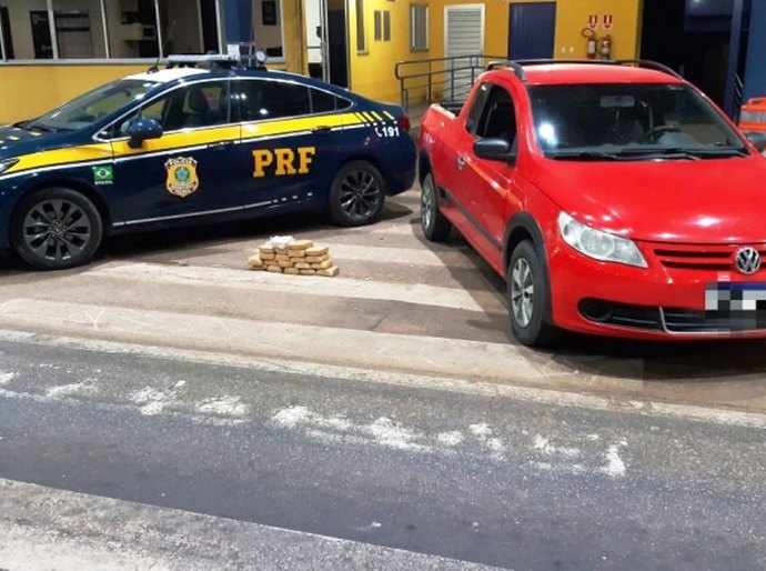 PRF apreende 20kg de pasta base em Cáceres, MT