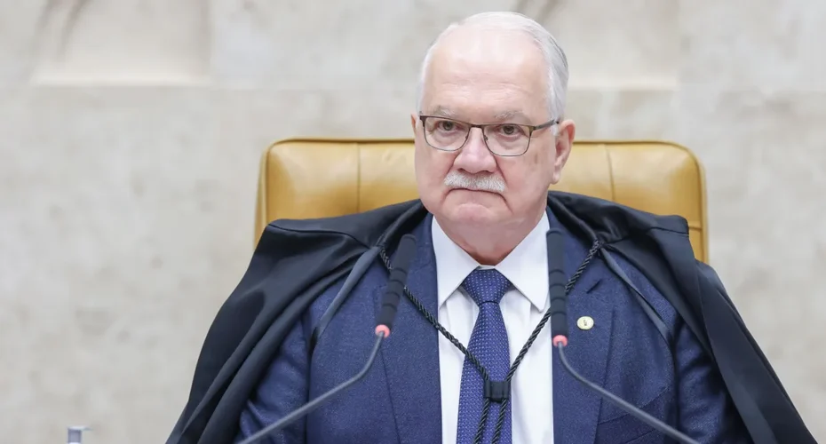 Com sessão cancelada, Fachin é pressionado por solução rápida