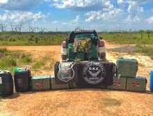 Gefron, Polícia Federal e PM de Rondônia apreendem meia tonelada de drogas em pista clandestina