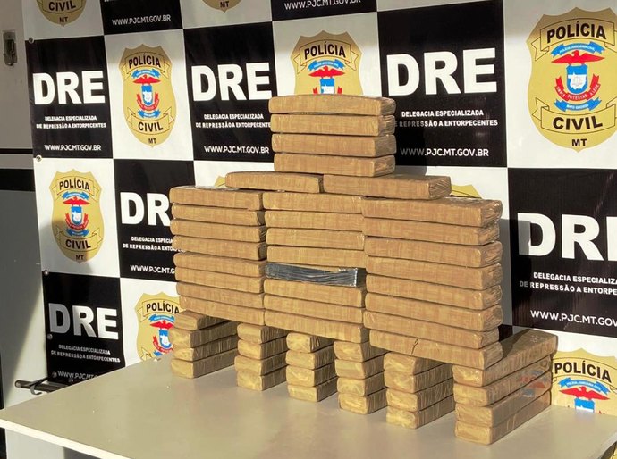 Cinquenta quilos de maconha são apreendidos em área de mata em Várzea Grande