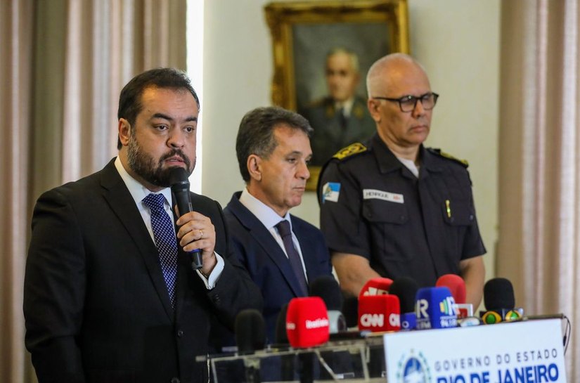 Governador do Rio descarta motivação política na morte de médicos