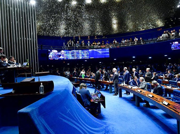 Entenda as principais mudanças propostas pela PEC que limita os poderes do STF