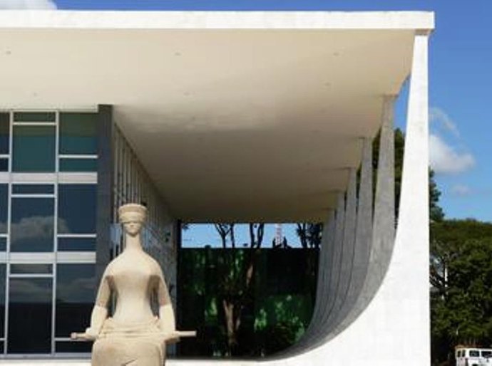 Alas do STF veem precipitação em debate sobre vacina