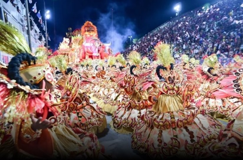 Carnaval 2025: veja como foi a primeira noite de desfiles no Rio