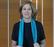 'Virei influenciadora aos 60 anos, e a fama me fez ter burnout'