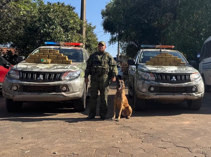 Gefron intercepta ônibus de transporte de pacientes do interior com 50 quilos de pasta base de cocaína