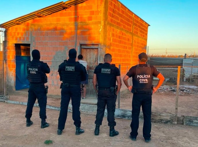 Polícia Civil MT cumpre mandados contra investigados por furtar uma fazenda em Confresa,MT