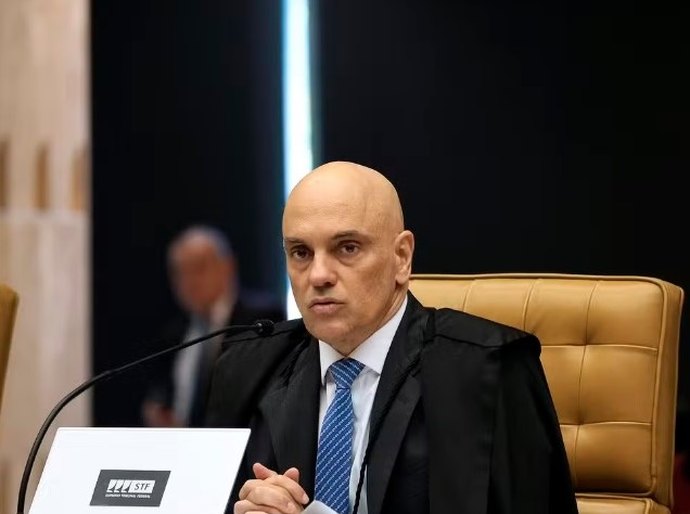 STF tem maioria para proibir revista vexatória em presídios; Moraes interrompe análise e leva caso a julgamento presencial