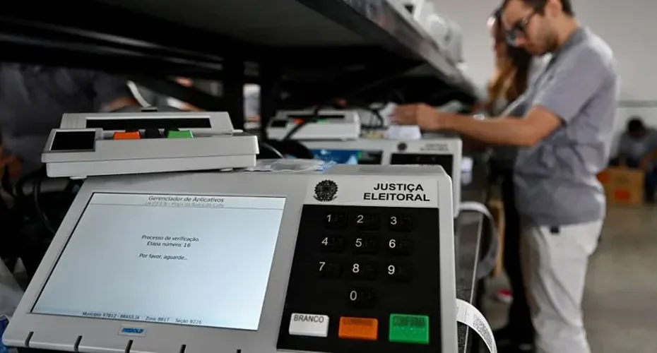 Votos nulos, brancos e abstenções devem ser recorde este ano, aposta autor de livro sobre eleições no Brasil: 'Tem algo diferente desta vez'