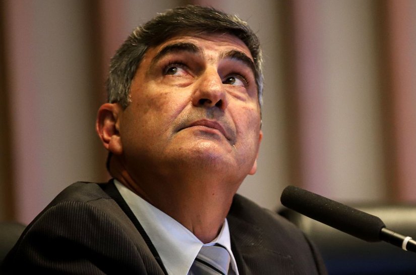 Ex-secretário do GSI diz que Gonçalves Dias reteve alertas de risco