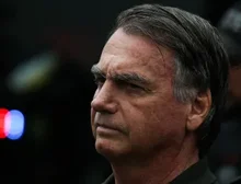 Bolsonaro é preso pela Polícia Federal em Brasília