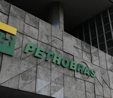 Petrobras implementa desconto no diesel a partir de segunda-feira
