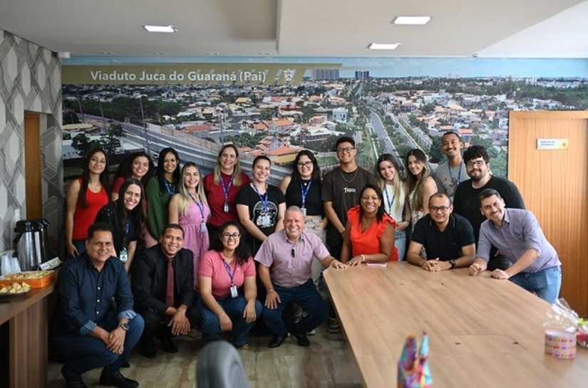 Chico valoriza atuação de estagiários no Legislativo Municipal