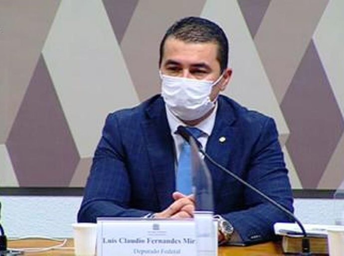 Covaxin: deputado diz à CPI que Bolsonaro citou envolvimento de Ricardo Barros ao ouvir denúncia