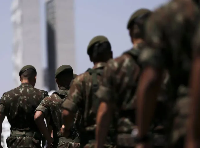 Forças Armadas reforçam aliança com EUA ante assédio de China e Rússia