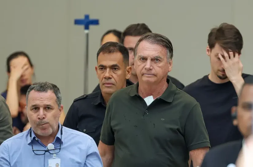 Moraes autoriza internação de Bolsonaro para realização de cirurgia