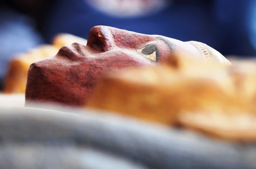 Egito anuncia descoberta de 59 sarcófagos com cerca de 2,5 mil anos
