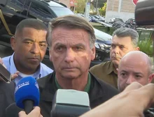 Bolsonaro diz que enviou R$ 2 milhões para Eduardo 'não passar necessidade' nos Estados Unidos