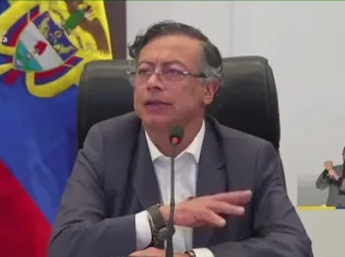 EUA atacaram 'fábrica' de cocaína na Venezuela, diz presidente da Colômbia