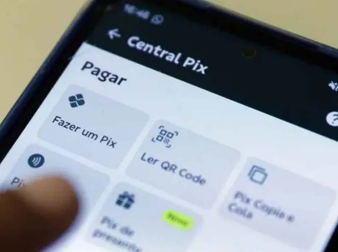 Como é a nova regra do Pix que pode ajudar a inibir golpes