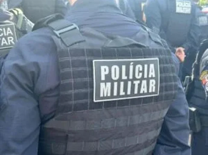 PM prende dois suspeitos após resgate de vítimas mantidas em cárcere em Várzea Grande