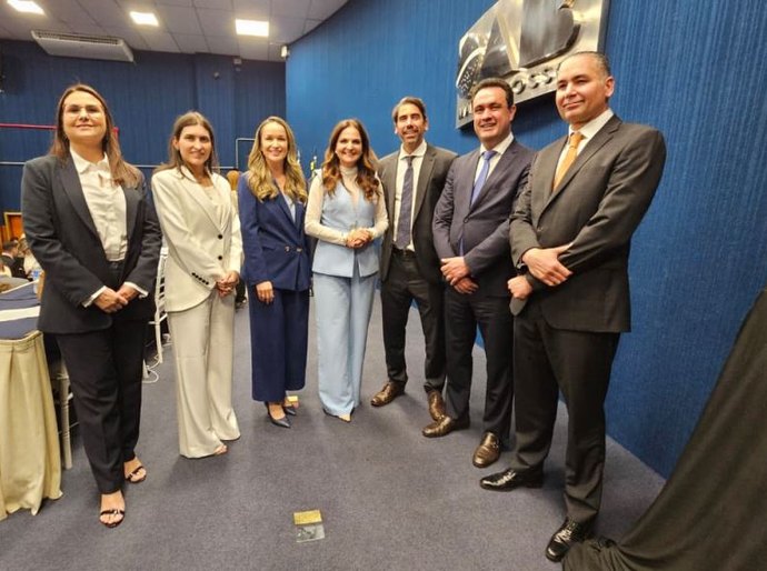 OAB-MT define lista sêxtupla paritária; veja nomes