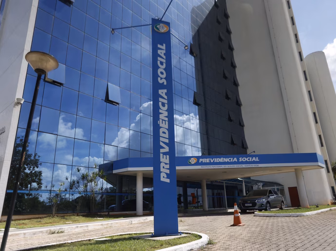 PF mira operador financeiro em nova fase de operação sobre fraudes no INSS
