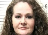 Christa Pike sobrevive a duas injeções letais; Tennessee, nos EUA, suspende execuções