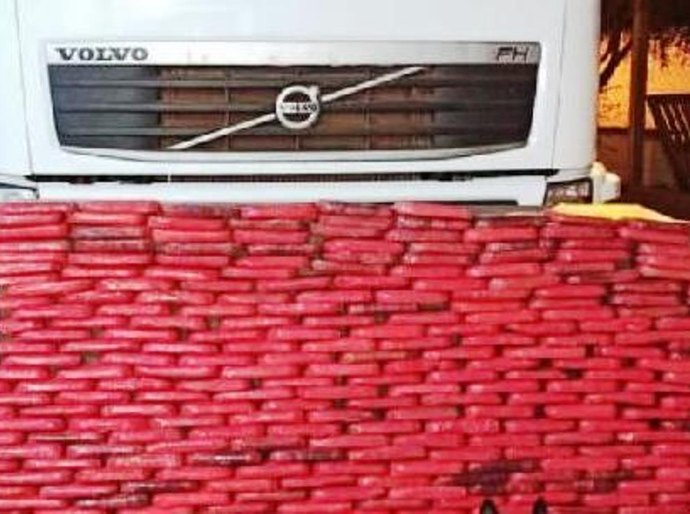 Gefron apreende 340 kg de cocaína, avaliados em R$ 8 milhões