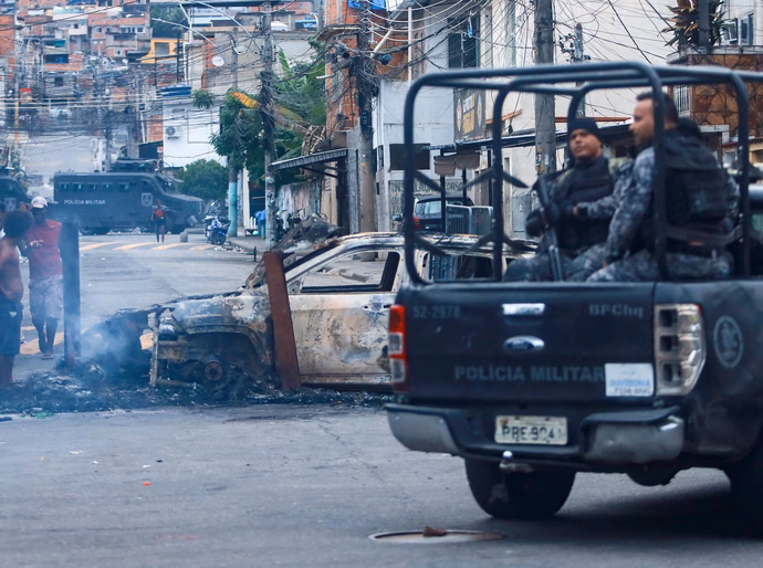 Alvo de megaoperação, Comando Vermelho surgiu há 50 anos no 'Caldeirão do Inferno'; entenda