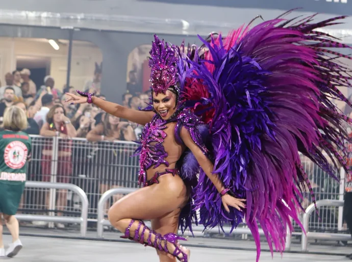 Veja fotos do desfile da Mocidade Alegre, campeã do Grupo Especial de SP