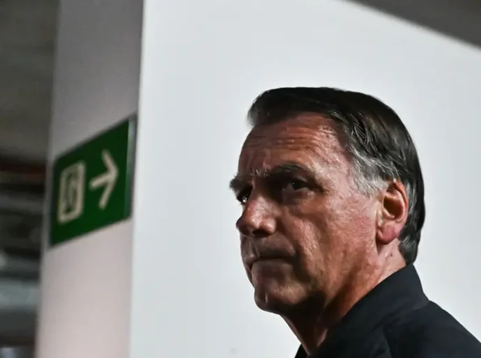Sanções contra Moraes e Bolsonaro de tornozeleira eletrônica: tensão entre Brasil e EUA se intensifica
